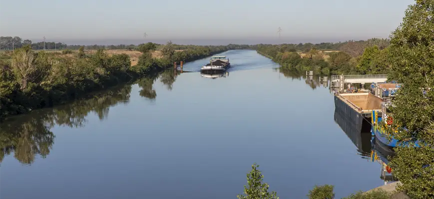 Agir pour le fluvial : en ordre de marche pour por